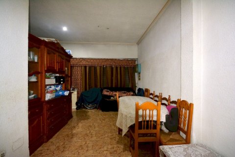 Townhouse for sale Guardamar del Segura, Alicante, Spain 4 bedrooms, 164 sq.m. No. 115472 - photo 4