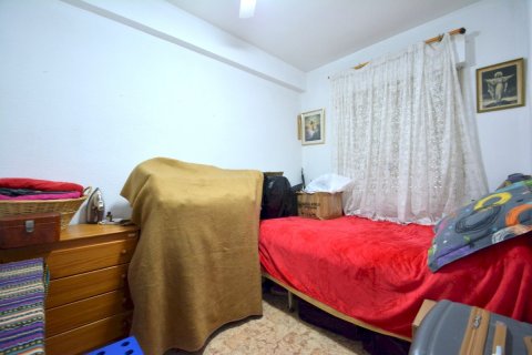 Townhouse for sale Guardamar del Segura, Alicante, Spain 4 bedrooms, 164 sq.m. No. 115472 - photo 15