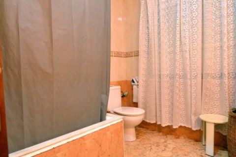 Townhouse for sale Guardamar del Segura, Alicante, Spain 4 bedrooms, 164 sq.m. No. 115472 - photo 16
