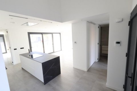 Lägenhet till salu Los Alcazares, Murcia, Spanien 3 sovrum, 122 kvm. Nr. 109288 - foto 4