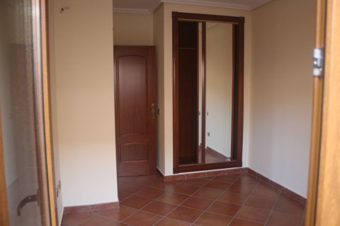 Townhouse for sale Torrevieja, Alicante, Spain 2 bedrooms, 225 sq.m. No. 114154 - photo 10