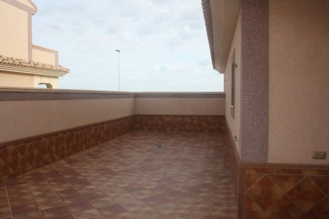 Townhouse for sale Torrevieja, Alicante, Spain 2 bedrooms, 225 sq.m. No. 114154 - photo 14