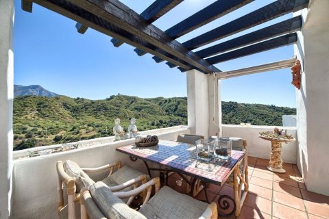 Apartment for sale Benahavis, Malaga, Spain 3 bedrooms, 196 sq.m. No. 21558 - photo 5