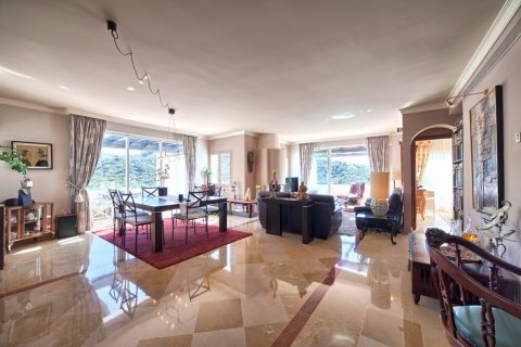 Apartment for sale Benahavis, Malaga, Spain 3 bedrooms, 196 sq.m. No. 21558 - photo 8