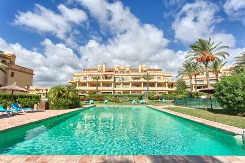 Apartment for sale Benahavis, Malaga, Spain 2 bedrooms, 112 sq.m. No. 21554 - photo 1