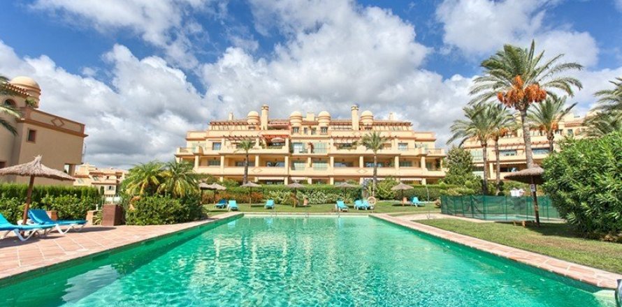 Apartment Benahavis, Malaga, Spain 2 bedrooms, 112 sq.m. No. 21554