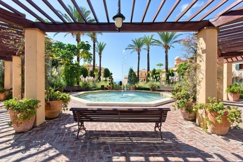 Apartment for sale Benahavis, Malaga, Spain 2 bedrooms, 112 sq.m. No. 21554 - photo 3