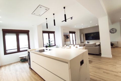 Appartamento in vendita Valencia, Spagna 4 camere da letto, 185 mq. N° 107153 - foto 12