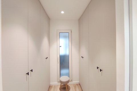 Appartamento in vendita Valencia, Spagna 4 camere da letto, 185 mq. N° 107153 - foto 24