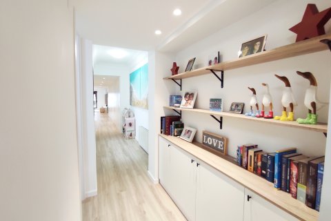 Appartamento in vendita Valencia, Spagna 4 camere da letto, 185 mq. N° 107153 - foto 21