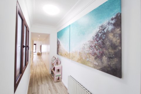 Appartamento in vendita Valencia, Spagna 4 camere da letto, 185 mq. N° 107153 - foto 23