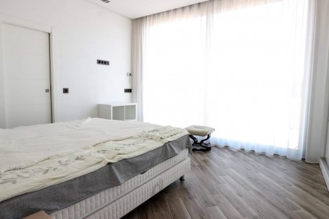 Villa for sale Torrevieja, Alicante, Spain 3 bedrooms, 162 sq.m. No. 118811 - photo 16