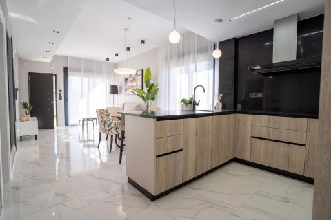 Продажа бунгало в Пилар де ла Орадада, Аликанте, Испания 2 спальни, 71м2 №117911 - фото 9