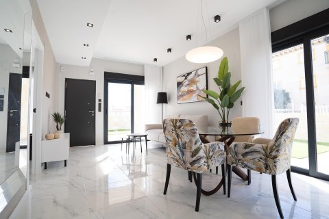 Продажа бунгало в Пилар де ла Орадада, Аликанте, Испания 2 спальни, 71м2 №117911 - фото 5