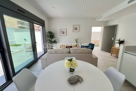 Villa till salu i Orihuela, Alicante, Spanien 3 sovrum, 106 kvm. Nr. 52698 - foto 6