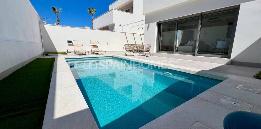 Villa Orihuela, Alicante, Spanien 3 Schlafzimmer, 97 m2 Nr. 52698