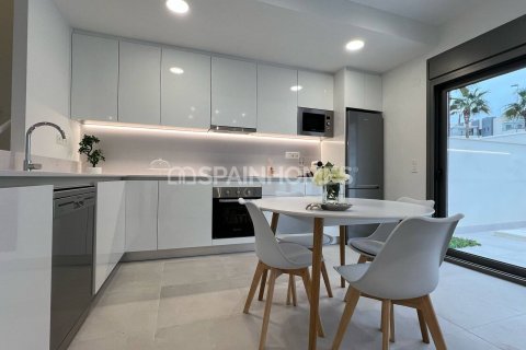 Villa till salu i Orihuela, Alicante, Spanien 3 sovrum, 106 kvm. Nr. 52698 - foto 4