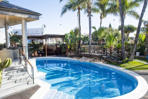 Villa en venta San Pedro del Pinatar, Murcia, España 5 dormitorios, 780 m2 No. 115624 - foto 3