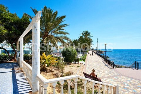 Takvåning till salu Orihuela, Alicante, Spanien 2 sovrum, 86 kvm. Nr. 91043 - foto 8
