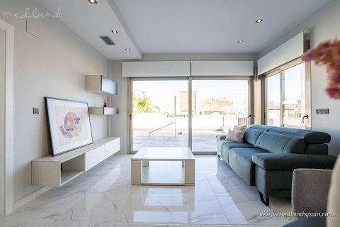 Villa for sale in Villamartin, Alicante, Spain 3 bedrooms, 89 sq.m. No. 9224 - photo 7