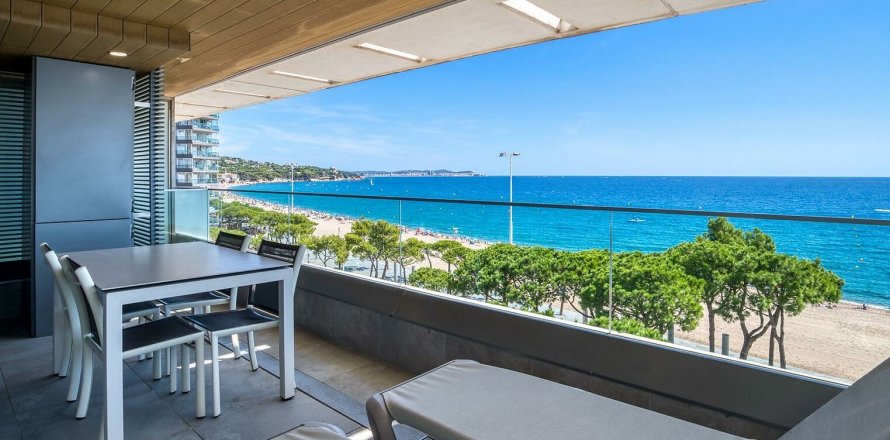 Appartamento Platja D'aro, Girona, Spagna 3 camere da letto, 128 mq. N° 55097