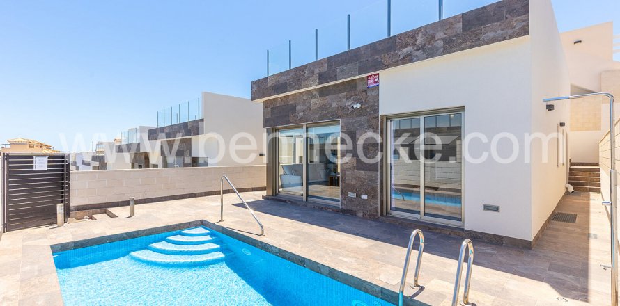 Villa Orihuela, Alicante, Spanien 3 Schlafzimmer, 162 m2 Nr. 95045