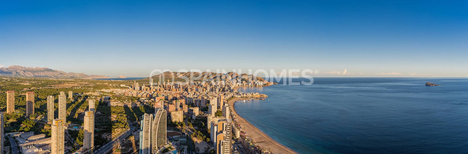 Квартира в Бенидорм, Аликанте, Испания 3 спальни, 176м2 №52430