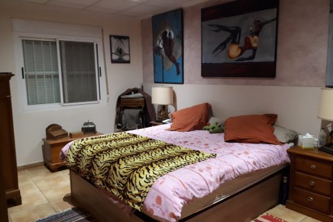 Huvila myytävänä Villena, Alicante, Espanja, 10 makuuhuonetta, 750 m2 No. 116345 - kuva 17