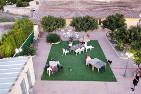 Huvila myytävänä Villena, Alicante, Espanja, 10 makuuhuonetta, 750 m2 No. 116345 - kuva 6