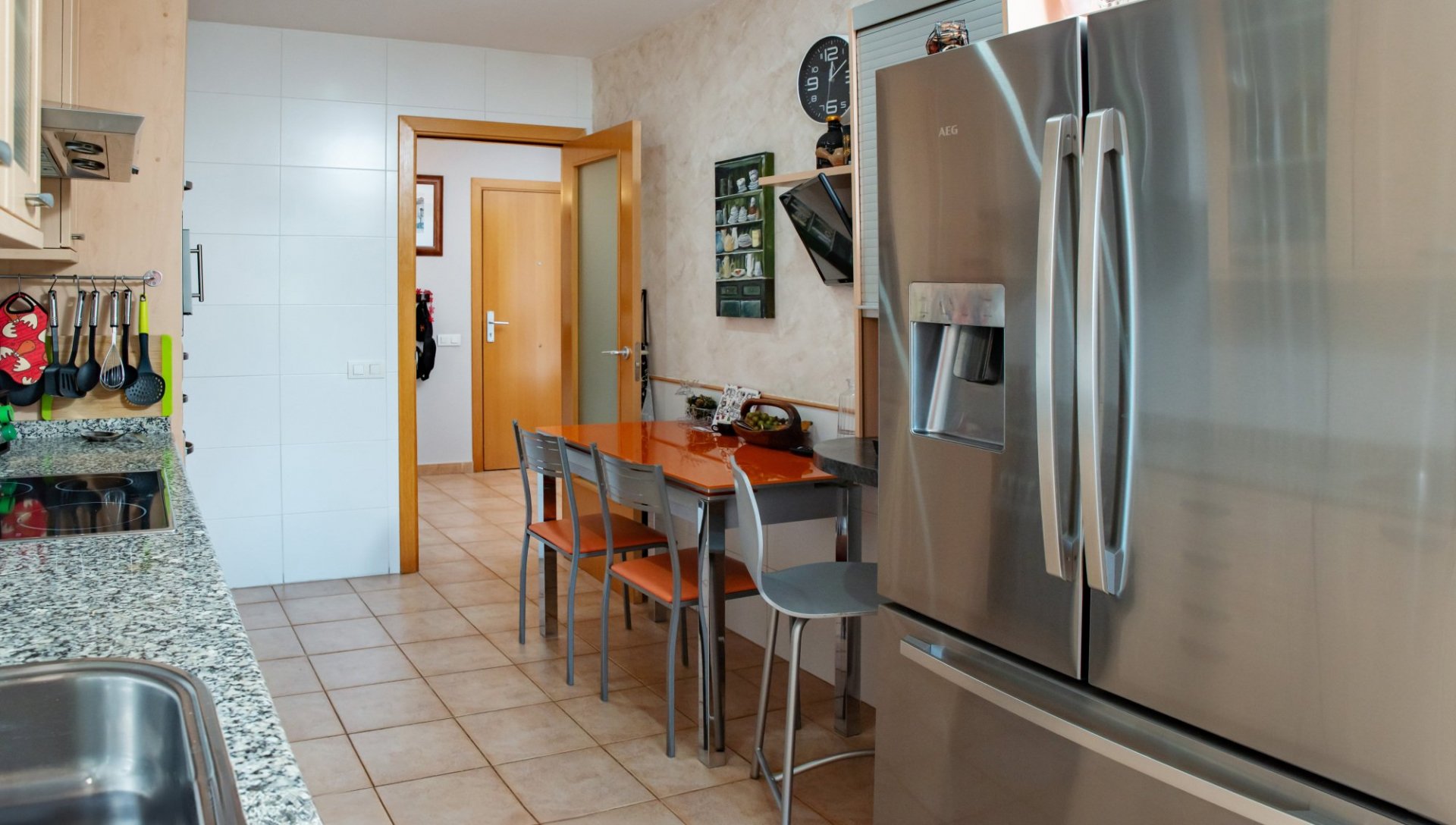 Kaupunkipientalo Lloret de Mar, Girona, Espanja 4 makuuhuonetta, 207 m2 No. 93399