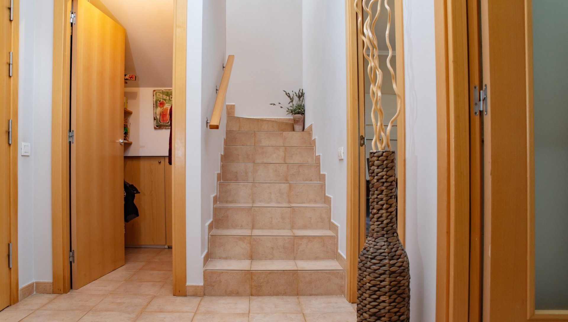 Kaupunkipientalo Lloret de Mar, Girona, Espanja 4 makuuhuonetta, 207 m2 No. 93399