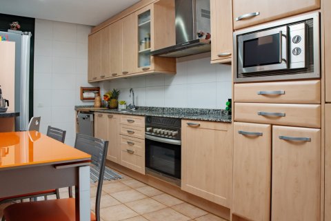 Casa adosada en venta Lloret de Mar, Gerona, España 4 dormitorios, 207 m2 No. 93399 - foto 6