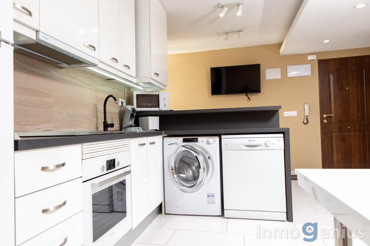 Appartamento a Torrevieja, Alicante, Spagna 3 camere da letto, 115 mq. N° 81577