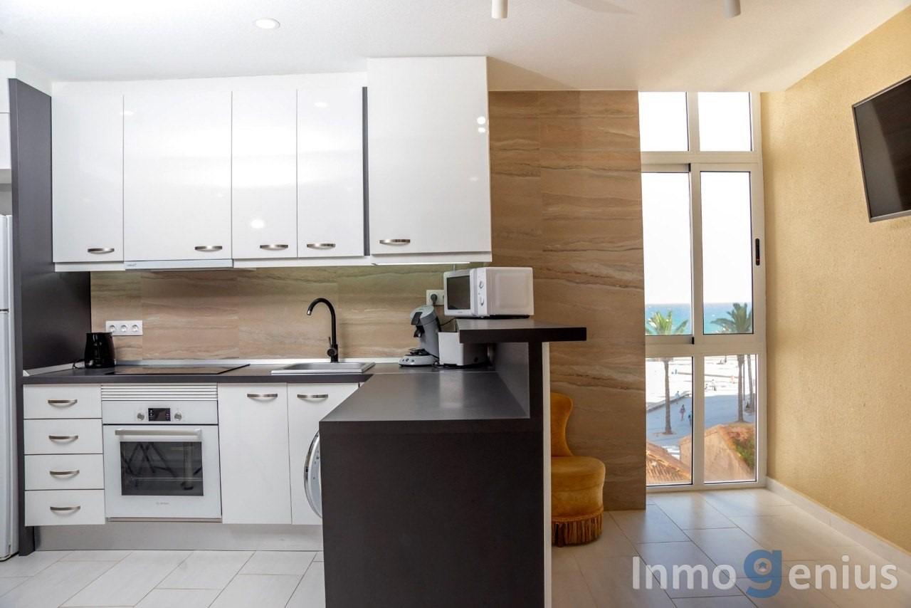 Appartamento a Torrevieja, Alicante, Spagna 3 camere da letto, 115 mq. N° 81577