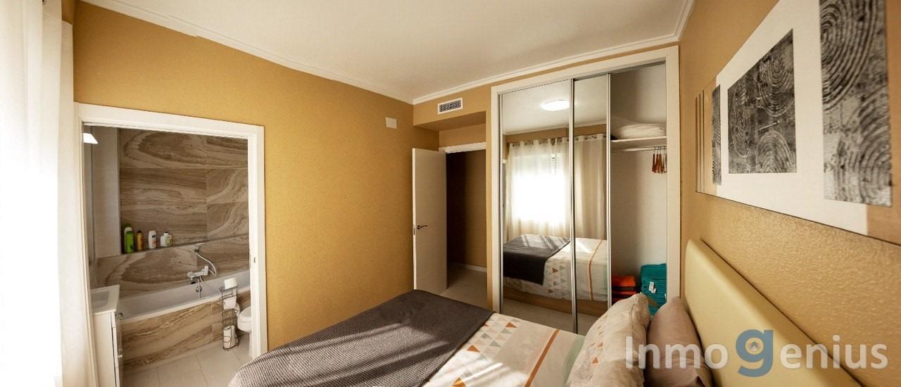 Appartamento a Torrevieja, Alicante, Spagna 3 camere da letto, 115 mq. N° 81577