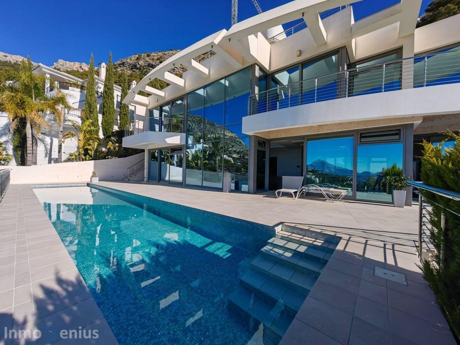 Villa i Altea, Alicante, Spanien 5 sovrum, 635 kvm. Nr. 81578