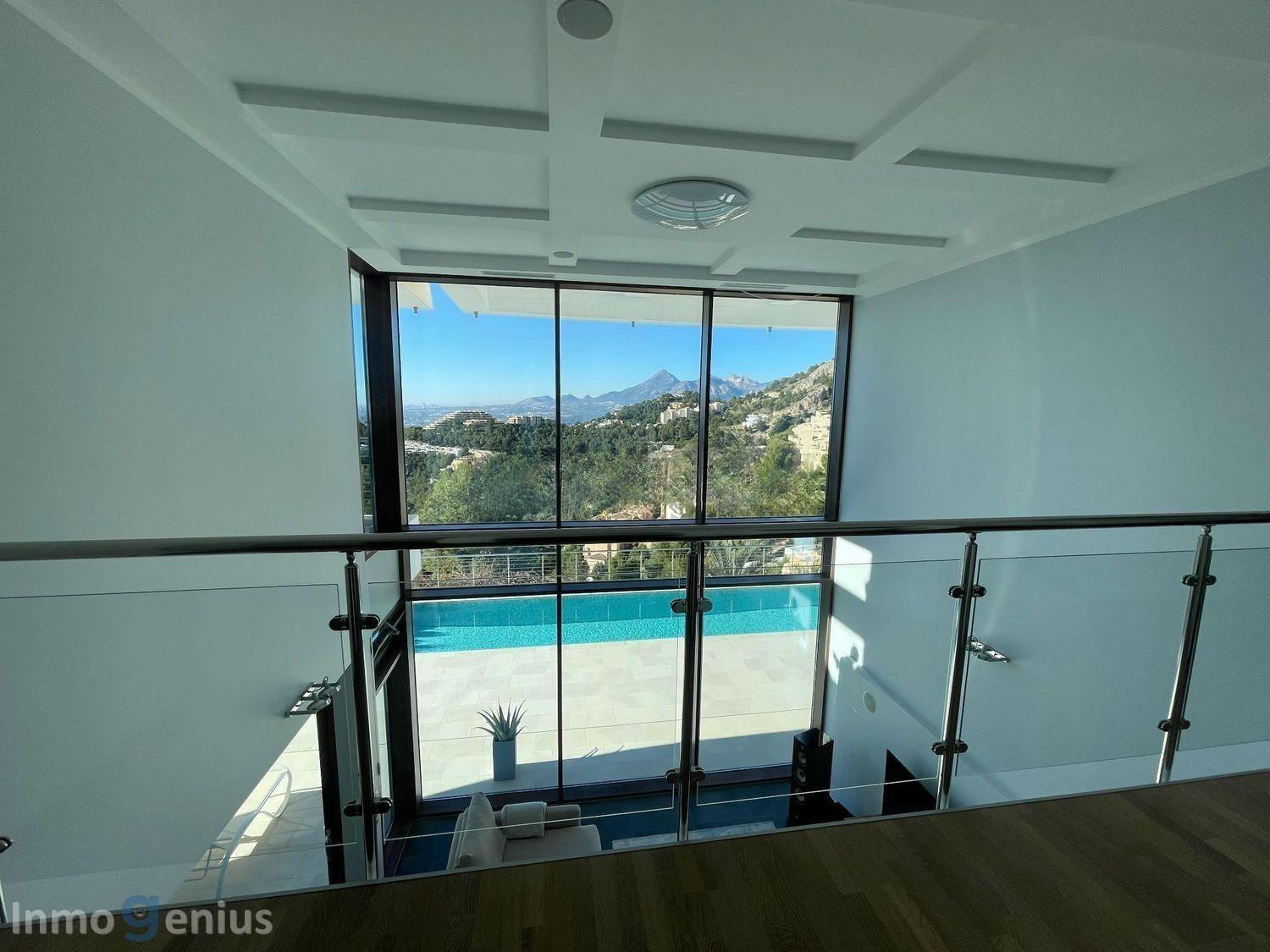 Villa i Altea, Alicante, Spanien 5 sovrum, 635 kvm. Nr. 81578
