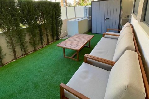 Duplex zum Verkauf Torrevieja, Alicante, Spanien 2 Schlafzimmer, 79 m2 Nr. 119068 - Foto 3