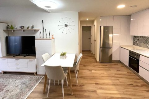 Duplex zum Verkauf Torrevieja, Alicante, Spanien 2 Schlafzimmer, 79 m2 Nr. 119068 - Foto 9