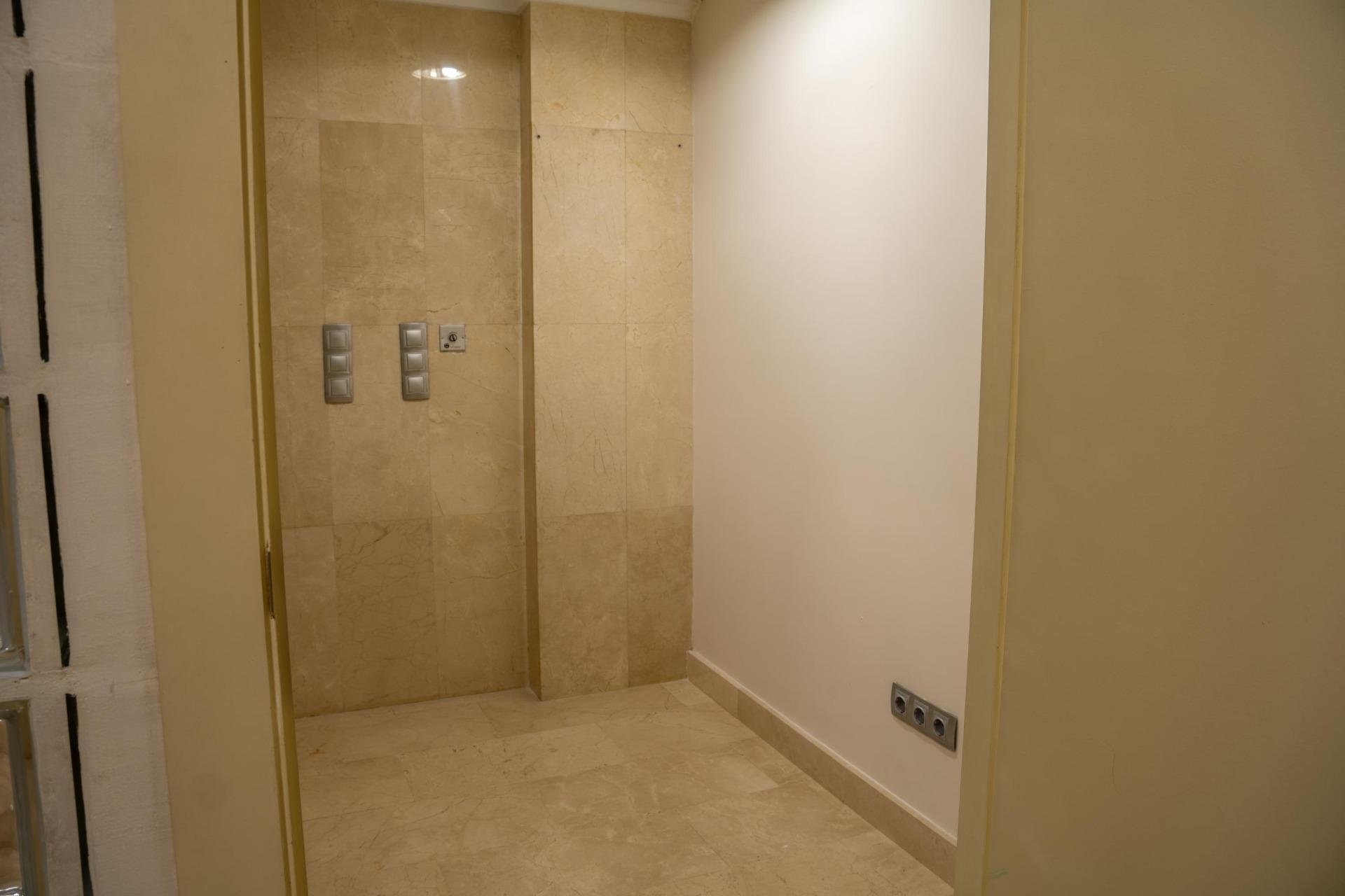 Коммерческая недвижимость в Аликанте, Испания 330м2 №91712
