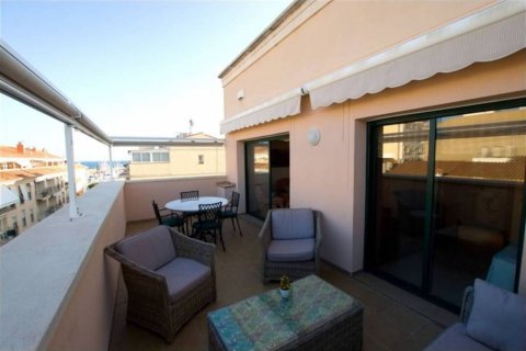 Apartment for sale Cambrils, Tarragona, Spain 3 bedrooms, 100 sq.m. No. 21894 - photo 1