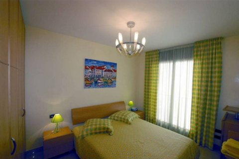 Apartment for sale Cambrils, Tarragona, Spain 3 bedrooms, 100 sq.m. No. 21894 - photo 13