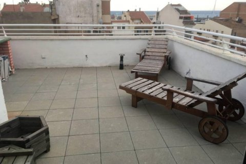 Продажа квартиры Камбрильс, Таррагона, Испания 4 спальни, 120м2 №21999 - фото 1