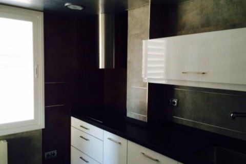 Продажа квартиры Камбрильс, Таррагона, Испания 4 спальни, 120м2 №21999 - фото 10