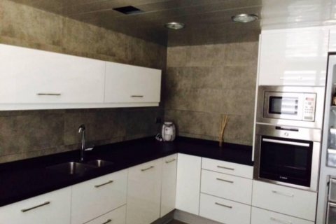 Продажа квартиры Камбрильс, Таррагона, Испания 4 спальни, 120м2 №21999 - фото 9