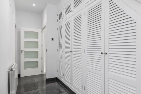 Villa for sale San Juan, Alicante, Spain 5 bedrooms, 313 sq.m. No. 119469 - photo 27