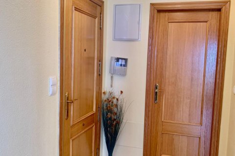 Продажа квартиры в Гуардамар-дель-Сегура, Аликанте, Испания 3 спальни, 100м2 №119464 - фото 17