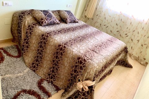 Продажа квартиры в Гуардамар-дель-Сегура, Аликанте, Испания 3 спальни, 100м2 №119464 - фото 12