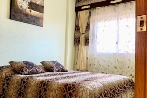 Продажа квартиры в Гуардамар-дель-Сегура, Аликанте, Испания 3 спальни, 100м2 №119464 - фото 14