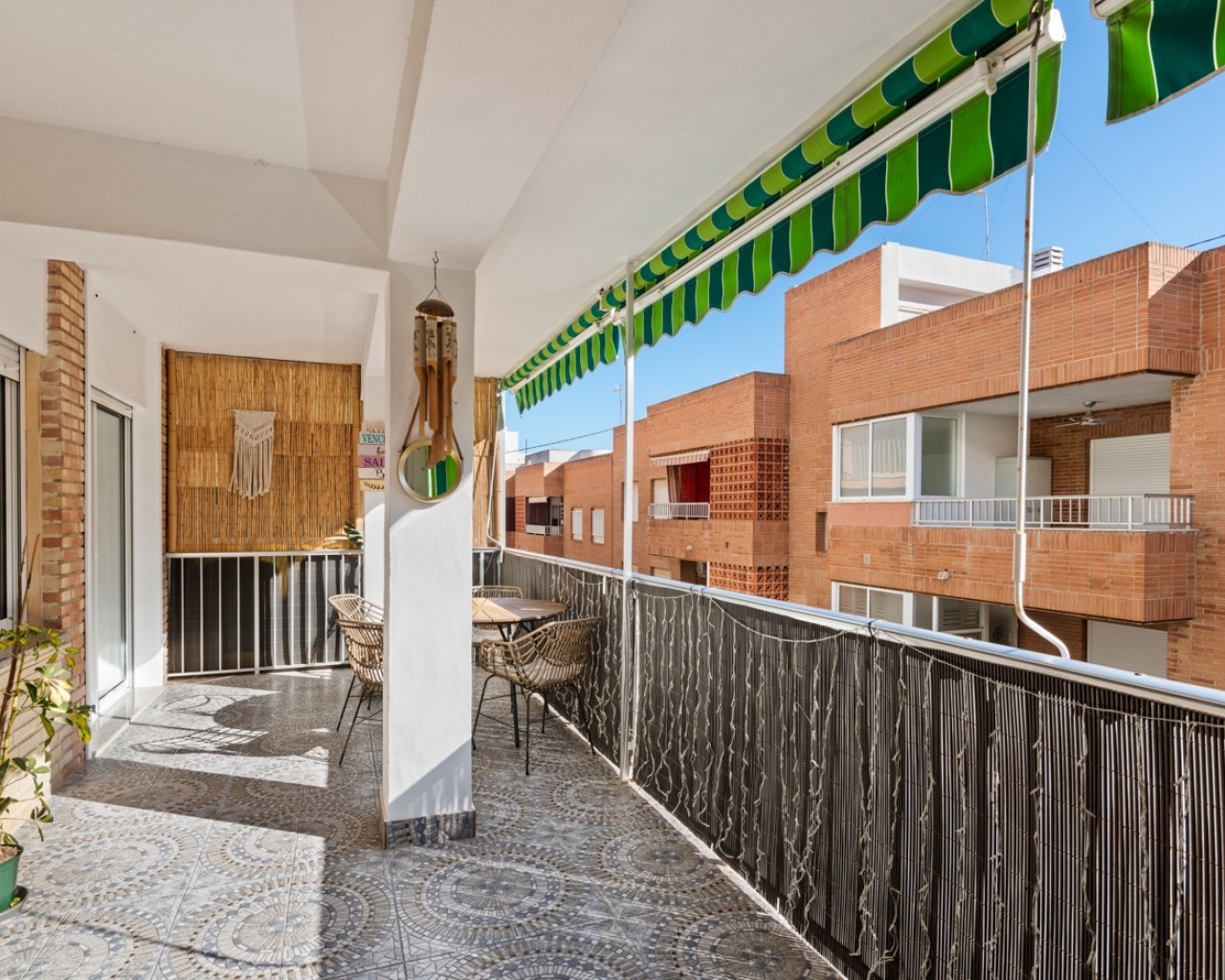 Apartment à Guardamar del Segura, Alicante, Espagne 3 chambres, 101 m2 No. 119463